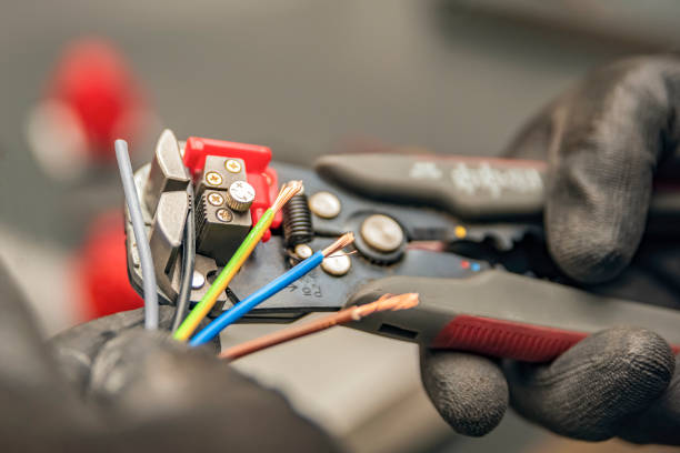 Best Electrical Repair Services  in Harvard, IL